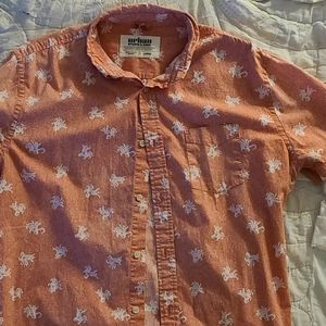 Casual, short sleeve button-down